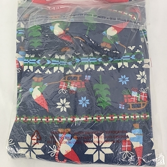NEW Hanna Andersson Women's Gnome Holiday Print Scoopneck Sz M Pajama Top - Picture 6 of 6